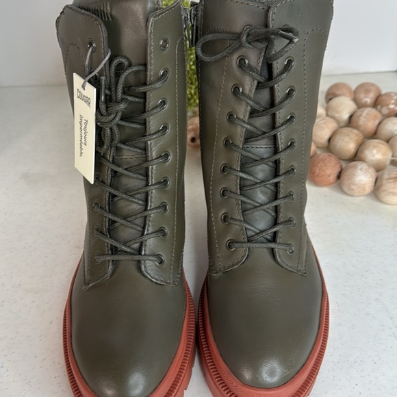 COUGAR Women's Saydee Leather combat boot Sz 7/ Olive - Picture 7 of 15